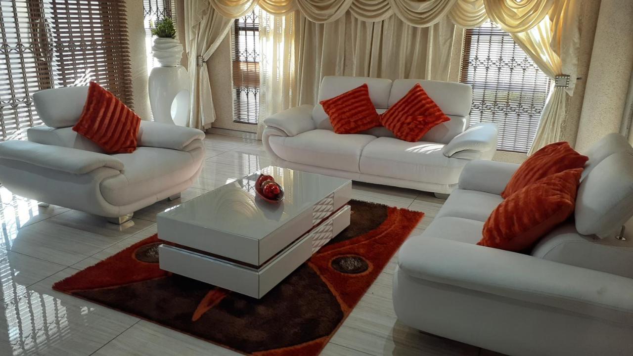 Angelocean Guest House Уитбанк Екстериор снимка
