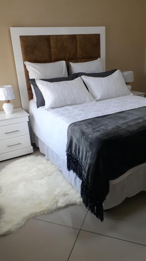 Angelocean Guest House Уитбанк Екстериор снимка