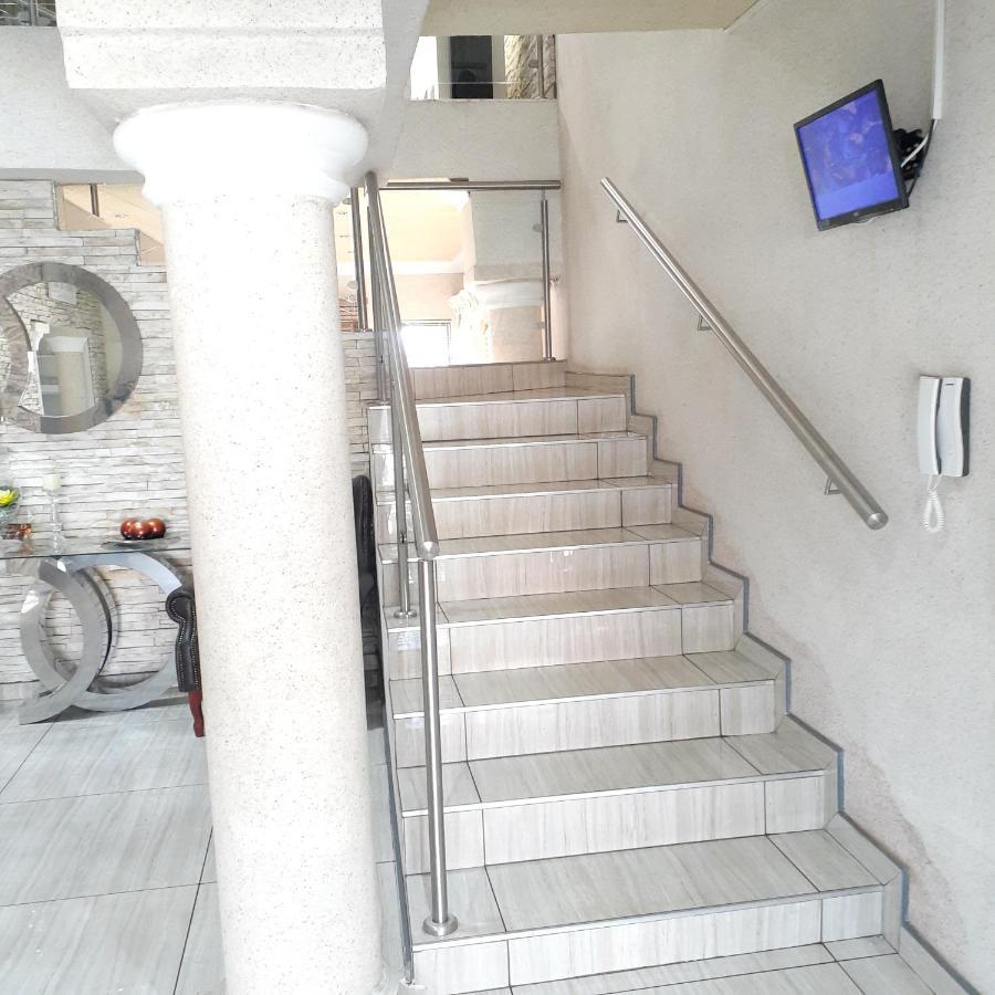 Angelocean Guest House Уитбанк Екстериор снимка