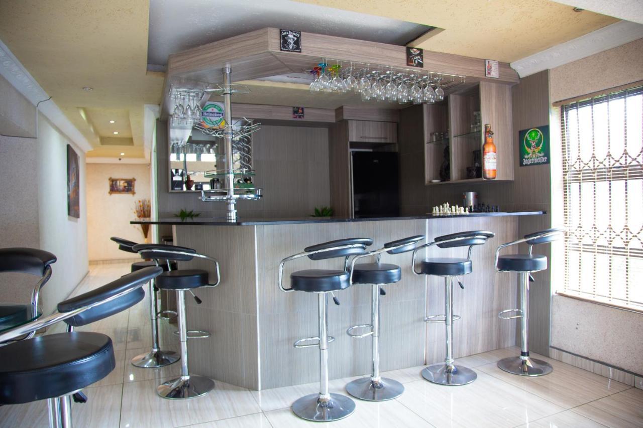 Angelocean Guest House Уитбанк Екстериор снимка
