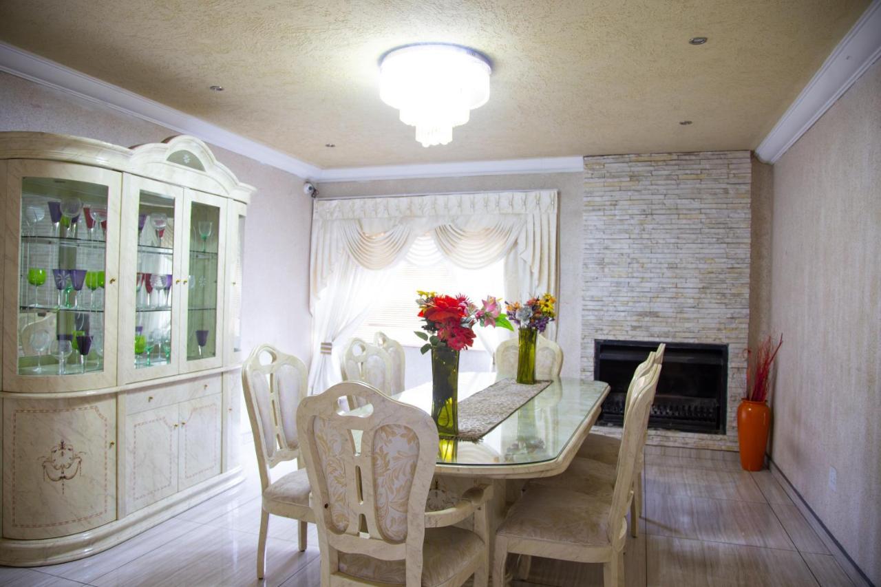 Angelocean Guest House Уитбанк Екстериор снимка