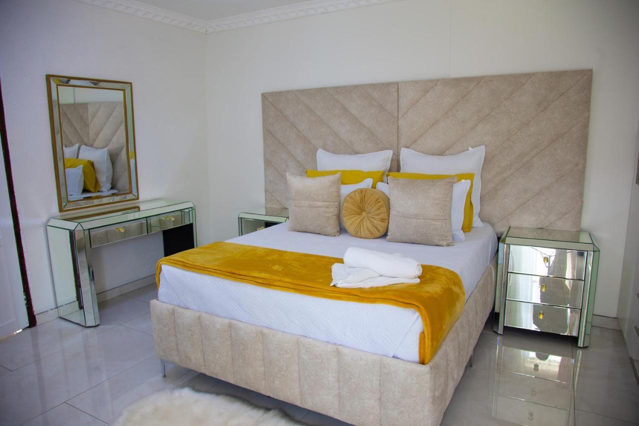 Angelocean Guest House Уитбанк Екстериор снимка