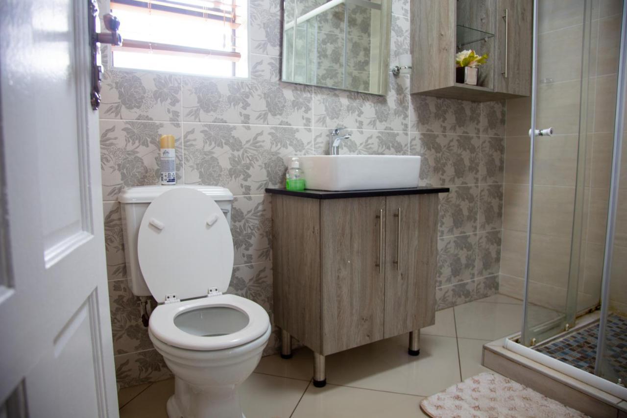 Angelocean Guest House Уитбанк Екстериор снимка