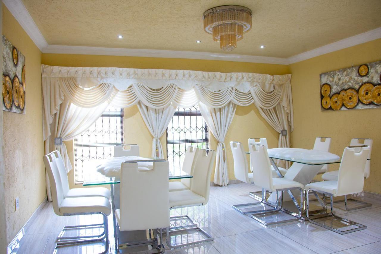 Angelocean Guest House Уитбанк Екстериор снимка