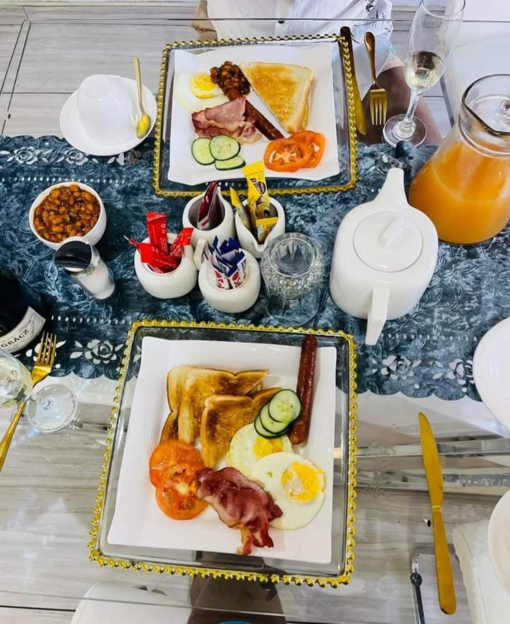 Angelocean Guest House Уитбанк Екстериор снимка